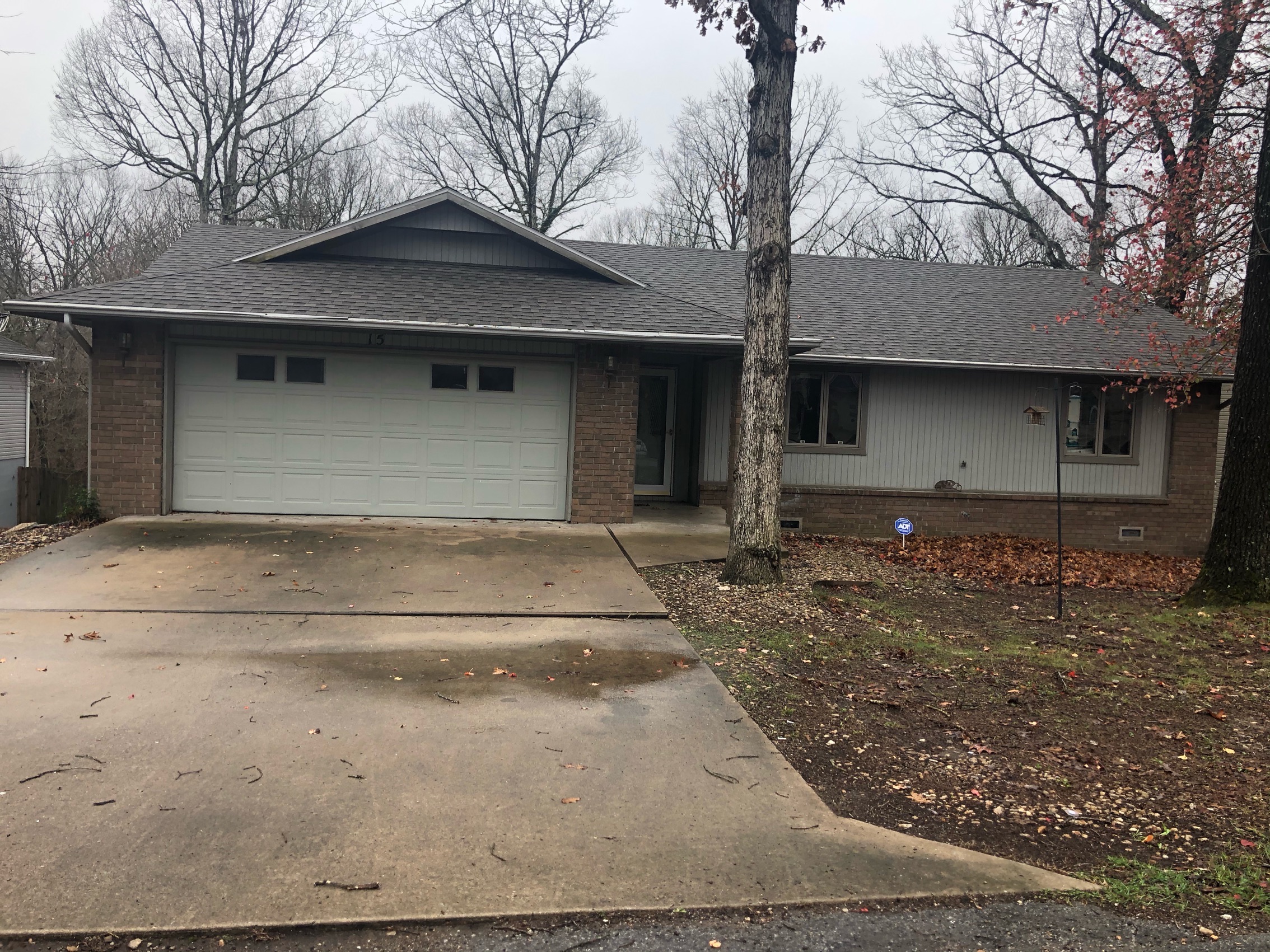 15 Lambourn Drive