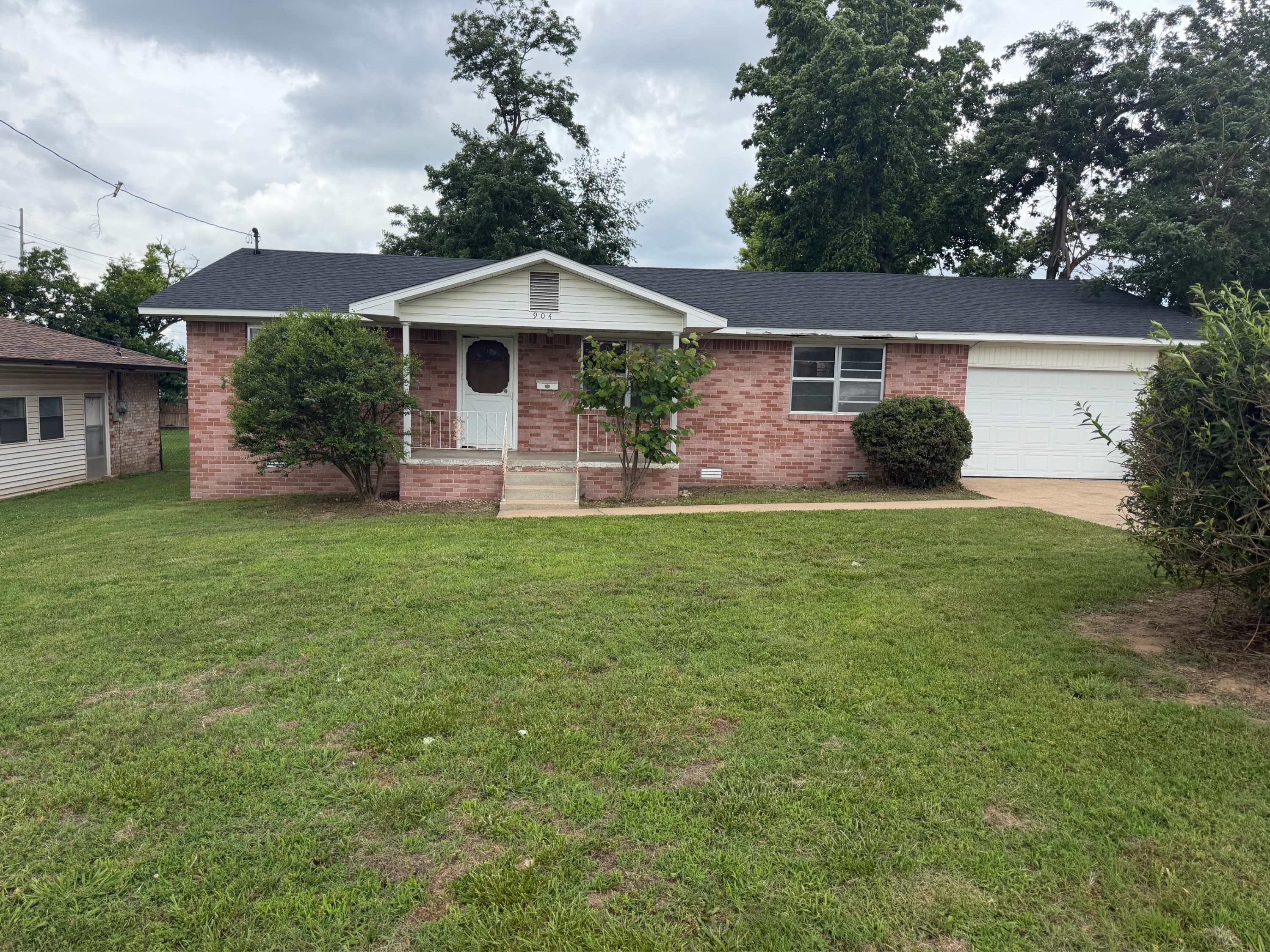 904 NW 11th Street